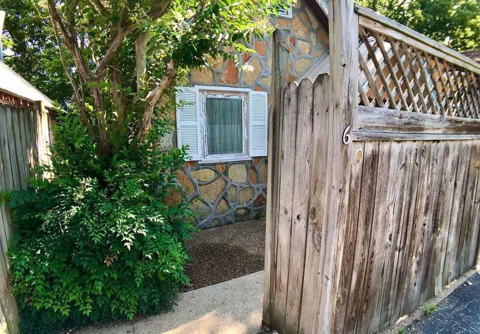 D'Vinery Rock Cottage/ #6 Eureka Springs Εξωτερικό φωτογραφία