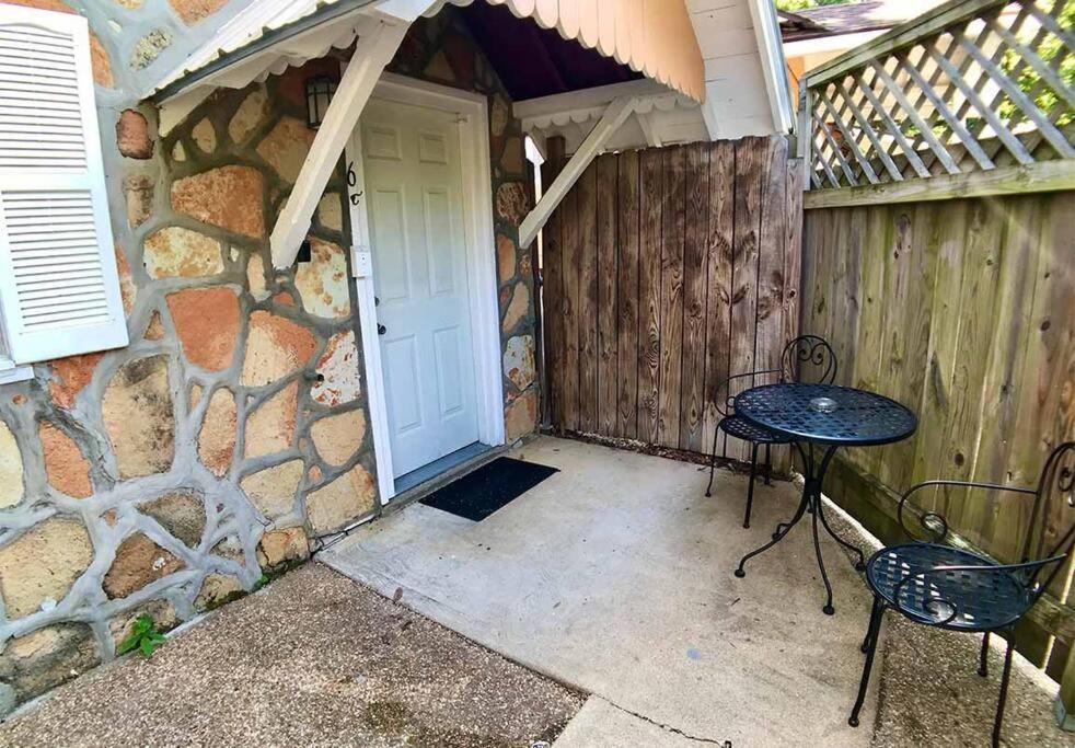 D'Vinery Rock Cottage/ #6 Eureka Springs Εξωτερικό φωτογραφία
